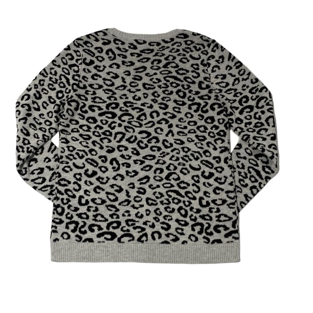 Croft & Barrow Leopard Print Sweater Gray Size Medium Womens Animal Print V-Neck - Picture 6 of 12